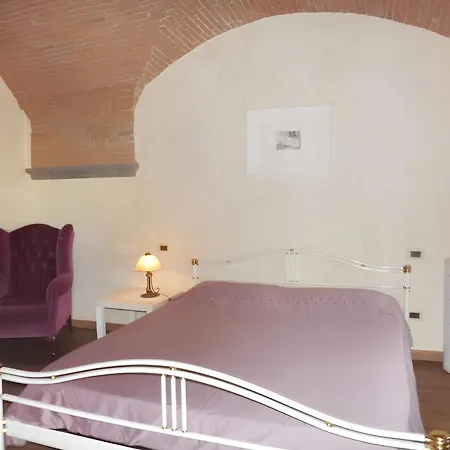 Charming In With Private Garden *